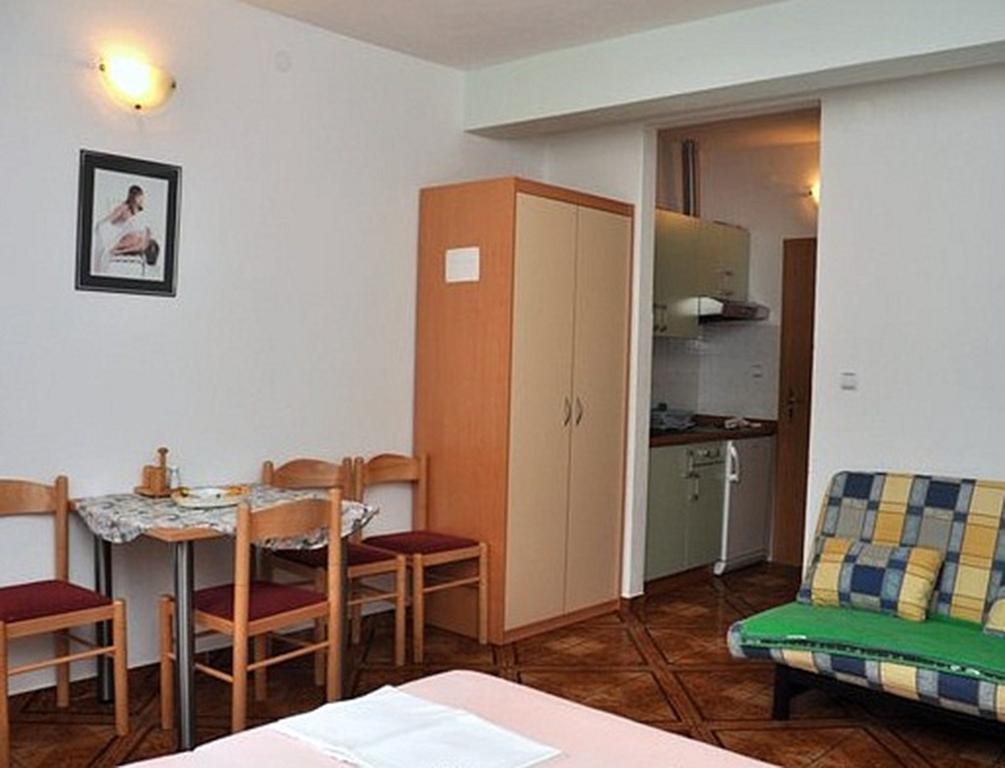 Riva Apartments Zivogosce Exterior photo